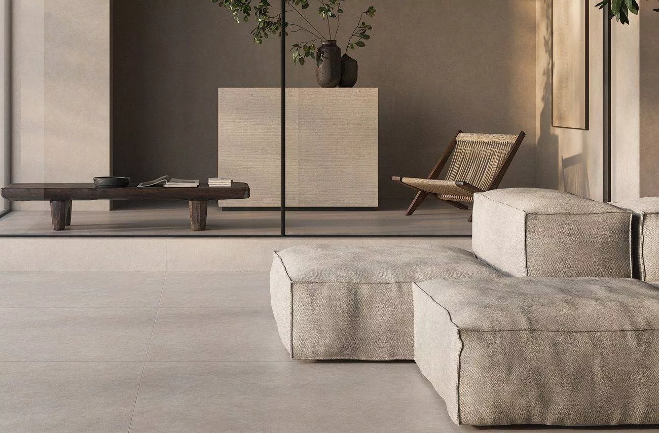 Керамогранит с текстурой под бетон: стиль, практичность и актуальность в 2025 году